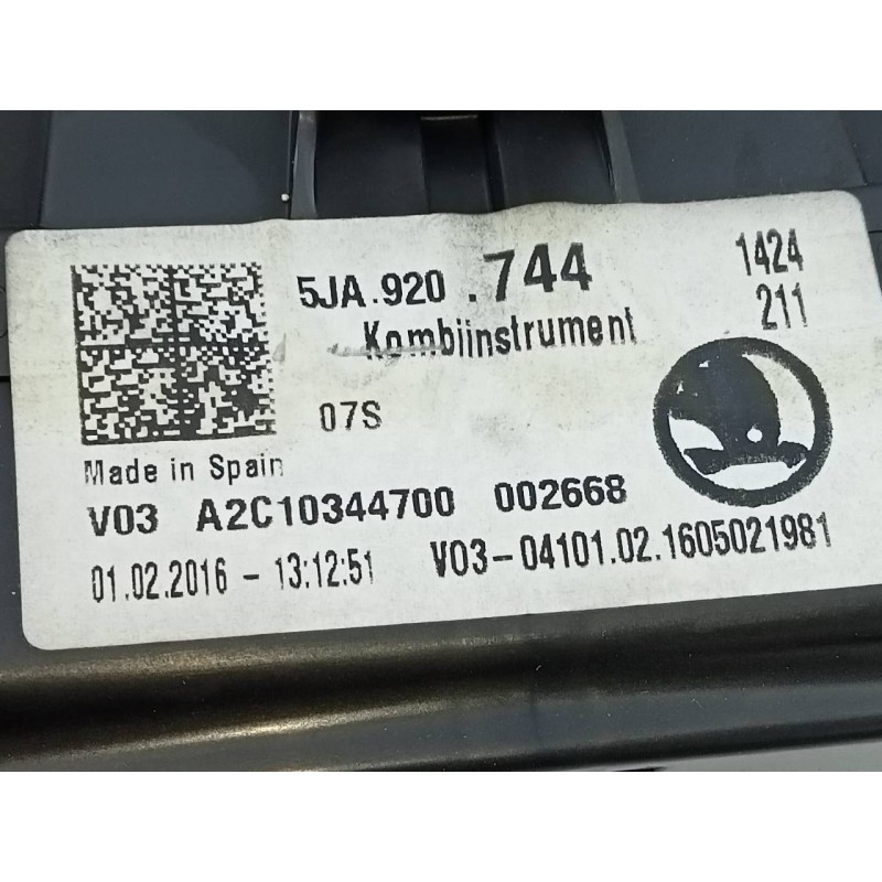Recambio de cuadro instrumentos para skoda rapid active referencia OEM IAM 5JA920744  E2-A1-44-3