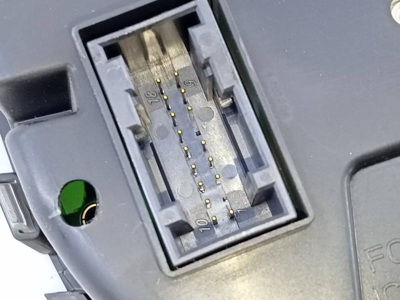 Recambio de cuadro instrumentos para skoda rapid active referencia OEM IAM 5JA920744  E2-A1-44-3