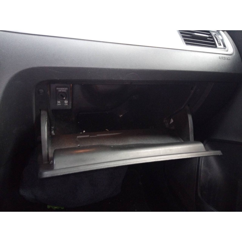 Recambio de guantera para skoda rapid active referencia OEM IAM   