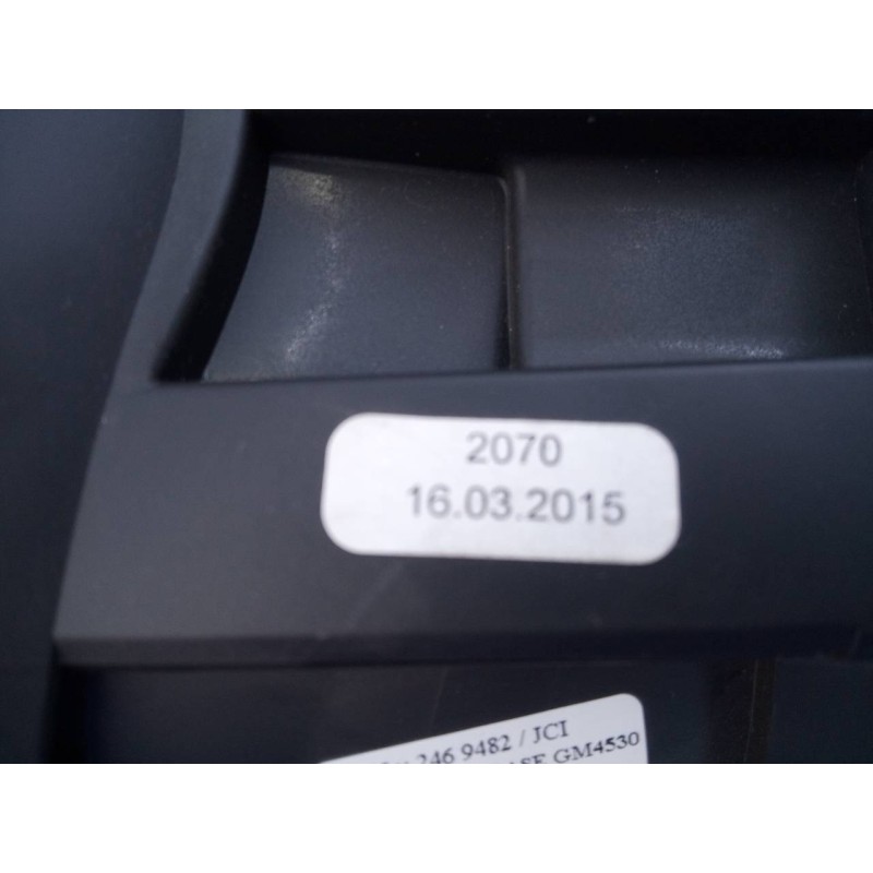 Recambio de cuadro instrumentos para opel corsa e selective ecoflex referencia OEM IAM 13499773 2469482 E3-A5-29-1