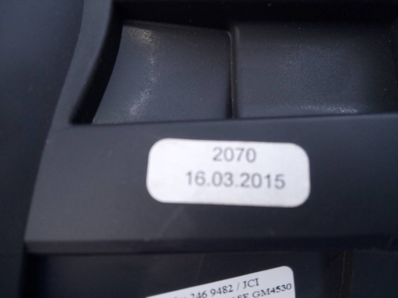 Recambio de cuadro instrumentos para opel corsa e selective ecoflex referencia OEM IAM 13499773 2469482 E3-A5-29-1