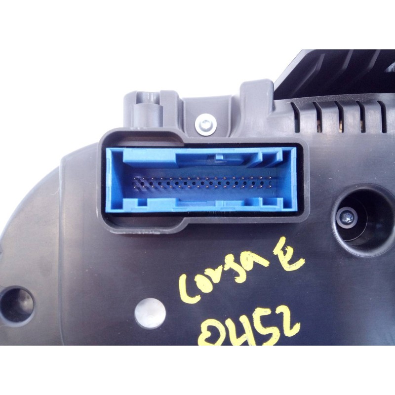 Recambio de cuadro instrumentos para opel corsa e selective ecoflex referencia OEM IAM 13499773 2469482 E3-A5-29-1