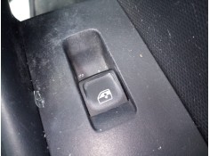 MANDO ELEVALUNAS DELANTERO DERECHO 