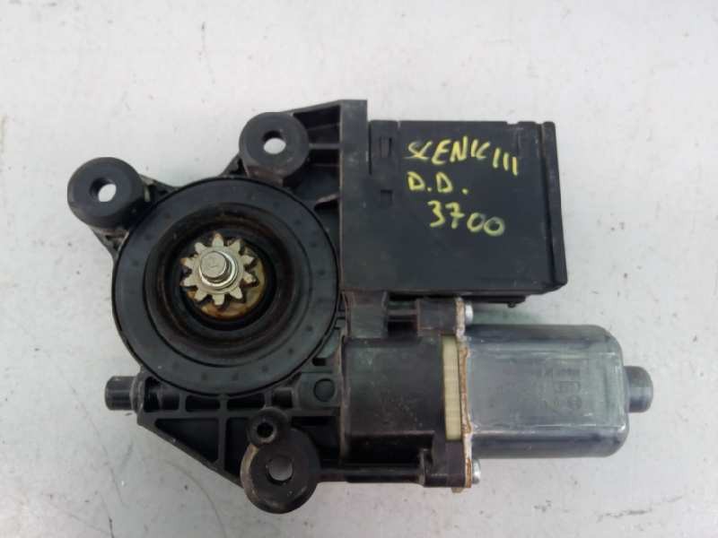 Recambio de motor elevalunas delantero derecho para renault scenic iii dynamique referencia OEM IAM 807300011R  E1-A1-10-2