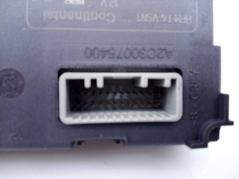 Recambio de antirrobo para renault captur limited referencia OEM IAM 285901547R A2C92561706 E2-A1-39-2