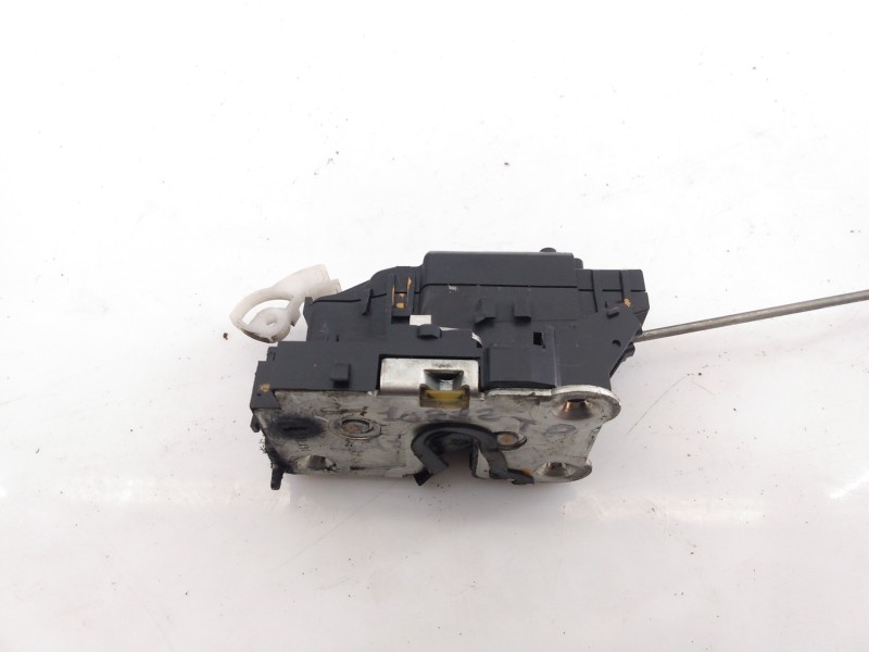 Recambio de cerradura puerta trasera derecha para dacia lodgy laureate referencia OEM IAM   E1-A1-32-1