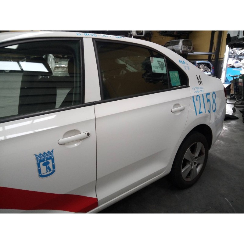 Recambio de puerta trasera izquierda para skoda rapid active referencia OEM IAM   