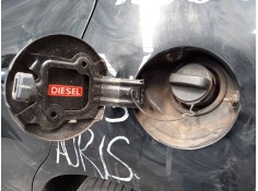 Recambio de tapa exterior combustible para toyota auris active referencia OEM IAM    2