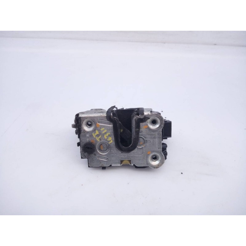 Recambio de cerradura puerta trasera izquierda para dacia lodgy laureate referencia OEM IAM   E1-A1-31-2