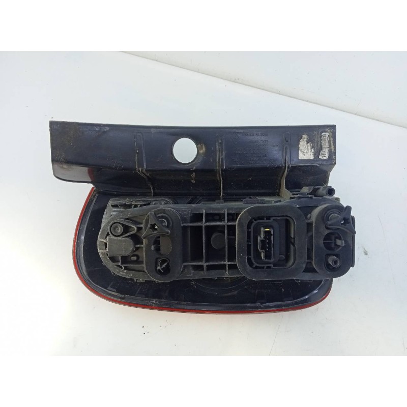 Recambio de piloto trasero derecho para dacia duster laureate 4x2 referencia OEM IAM   E1-A1-39-1