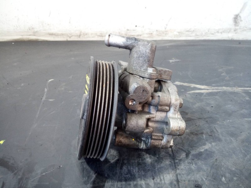 Recambio de bomba direccion para hyundai tucson (jm) 2.0 crdi style referencia OEM IAM 571002E200  P3-B4-2-2