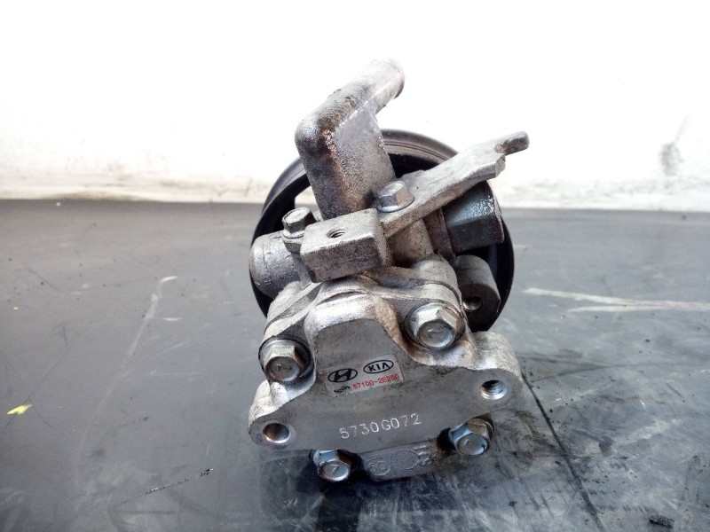 Recambio de bomba direccion para hyundai tucson (jm) 2.0 crdi style referencia OEM IAM 571002E200  P3-B4-2-2