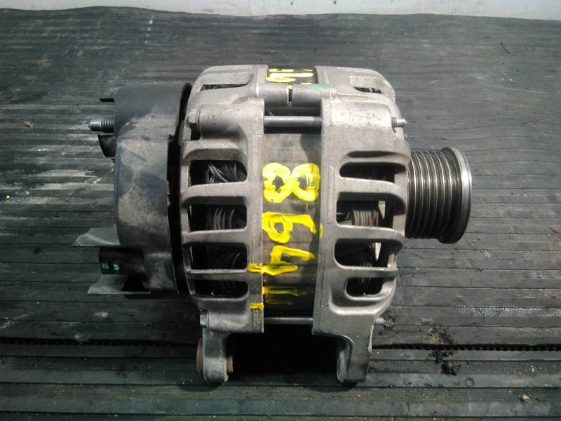 Recambio de alternador para dacia duster laureate 4x2 referencia OEM IAM 231006677R 2116066144 P3-B5-19-3