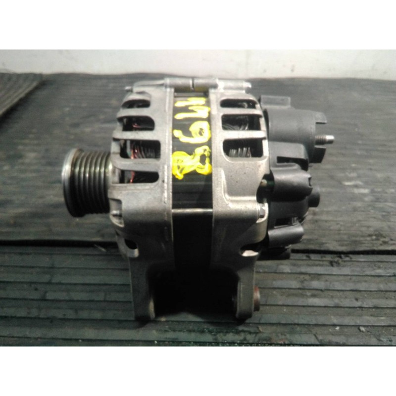 Recambio de alternador para dacia duster laureate 4x2 referencia OEM IAM 231006677R 2116066144 P3-B5-19-3