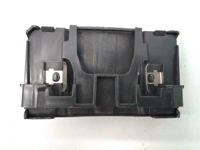 Recambio de antirrobo para renault scenic ii grand dynamique referencia OEM IAM 8200125077  E2-A1-38-9