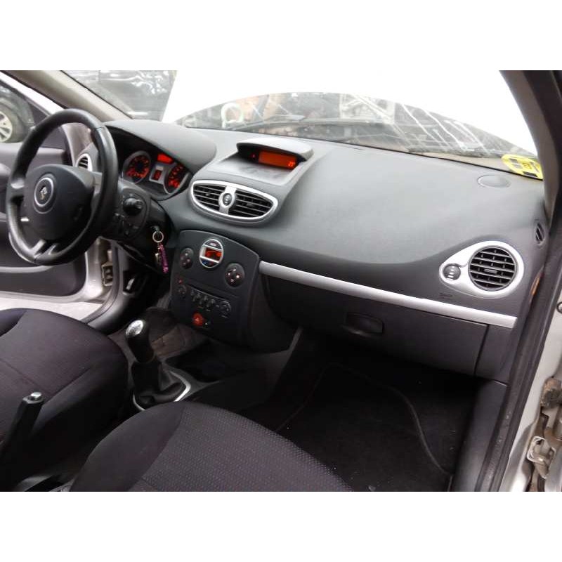 renault clio iii del año 2009