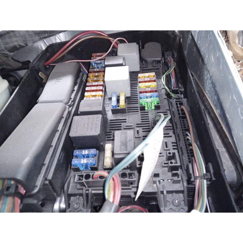 Recambio de caja reles / fusibles para mercedes-benz clase e (w211) berlina e 220 cdi (211.006) referencia OEM IAM   
