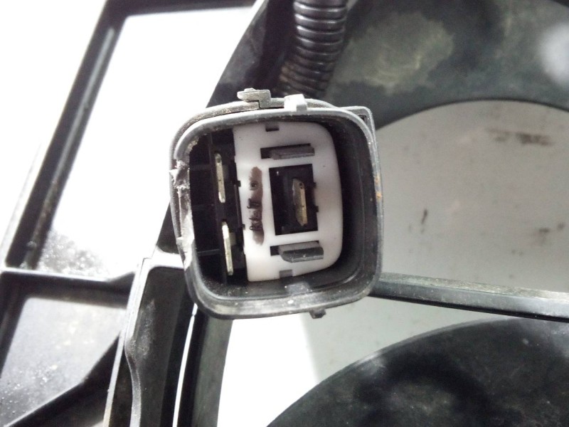 Recambio de electroventilador para hyundai tucson (jm) 2.0 crdi style referencia OEM IAM 253802EXXX  P2-B7-2