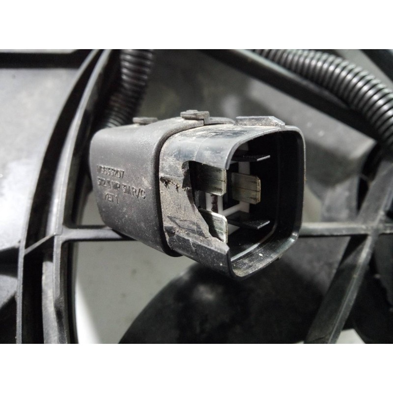 Recambio de electroventilador para hyundai tucson (jm) 2.0 crdi style referencia OEM IAM 253802EXXX  P2-B7-2