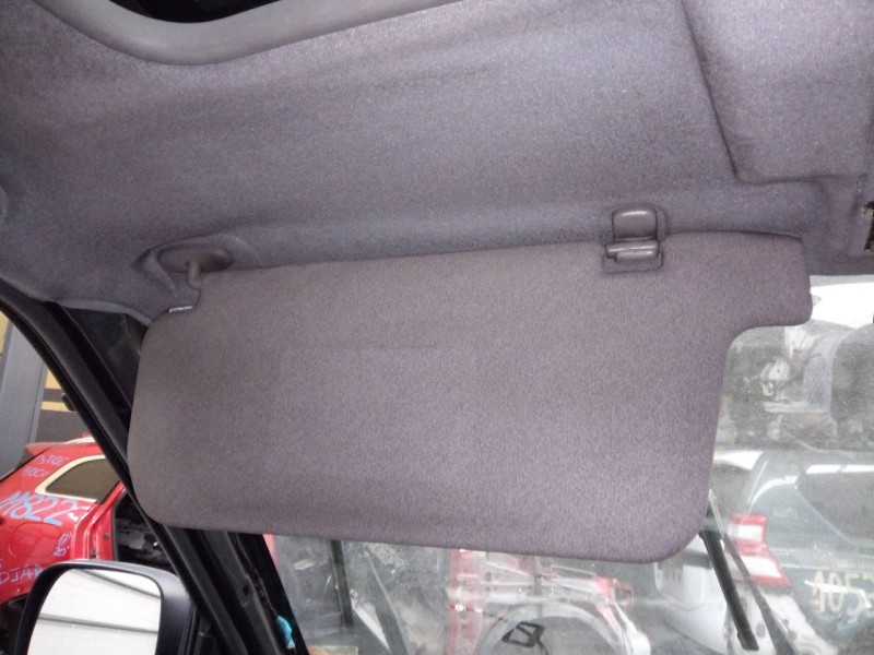 Recambio de parasol izquierdo para nissan terrano/terrano.ii (r20) elegance referencia OEM IAM   