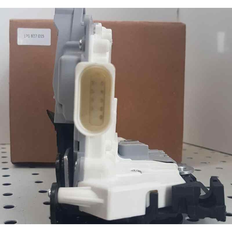 Recambio de cerradura puerta delantera izquierda para universal cerradura delantera izquierda seat referencia OEM IAM 1P1837015 