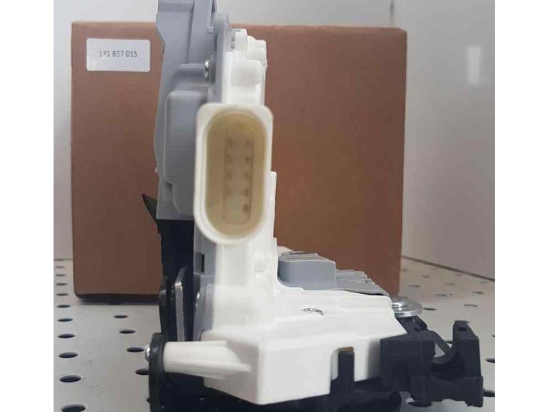 Recambio de cerradura puerta delantera izquierda para universal cerradura delantera izquierda seat referencia OEM IAM 1P1837015 