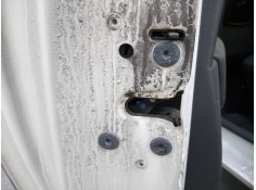 CERRADURA PUERTA TRASERA IZQUIERDA 