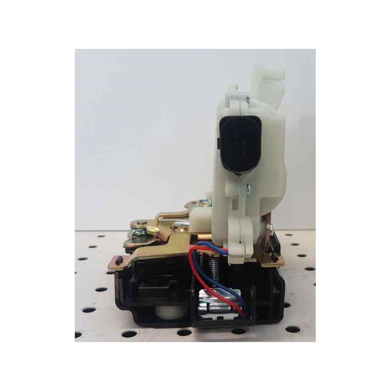 Recambio de cerradura puerta trasera derecha para universal cerradura trasera derecha vw-seat-skoda referencia OEM IAM 3B4839016