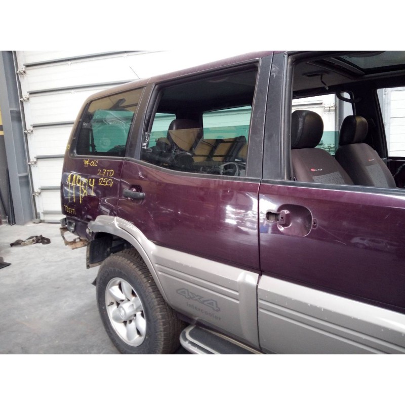 Recambio de puerta trasera derecha para nissan terrano/terrano.ii (r20) elegance referencia OEM IAM   
