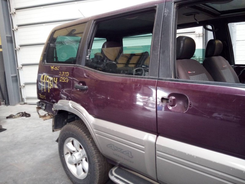 Recambio de puerta trasera derecha para nissan terrano/terrano.ii (r20) elegance referencia OEM IAM   