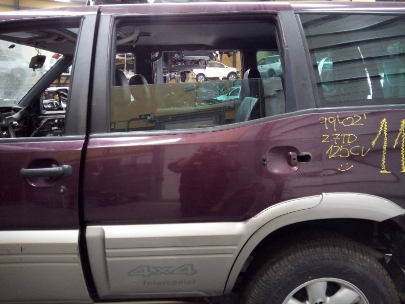 Recambio de puerta trasera izquierda para nissan terrano/terrano.ii (r20) elegance referencia OEM IAM   