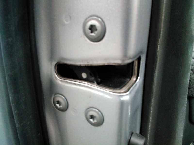 Recambio de cerradura puerta delantera izquierda para toyota land cruiser (j12) 3.0 d4-d vx referencia OEM IAM 19400053105J  