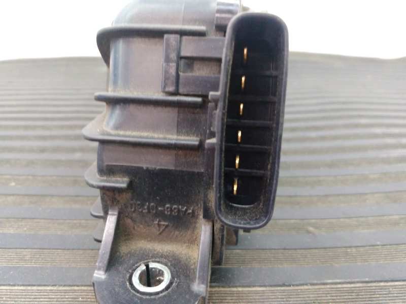 Recambio de pedal acelerador para toyota land cruiser (j12) 3.0 d4-d vx referencia OEM IAM 7812060359 1988003020 E2-B4-45-1