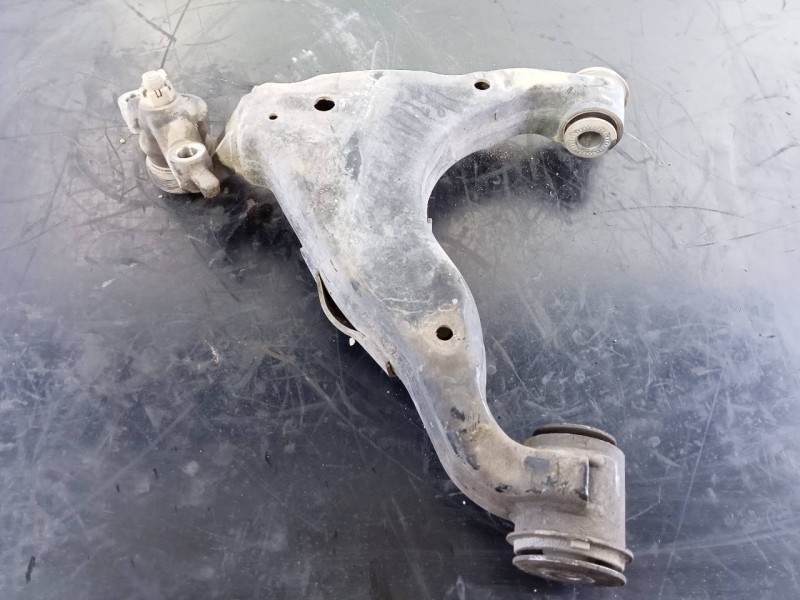 Recambio de brazo suspension inferior delantero derecho para toyota land cruiser (j15) gx referencia OEM IAM   P1-B3-7