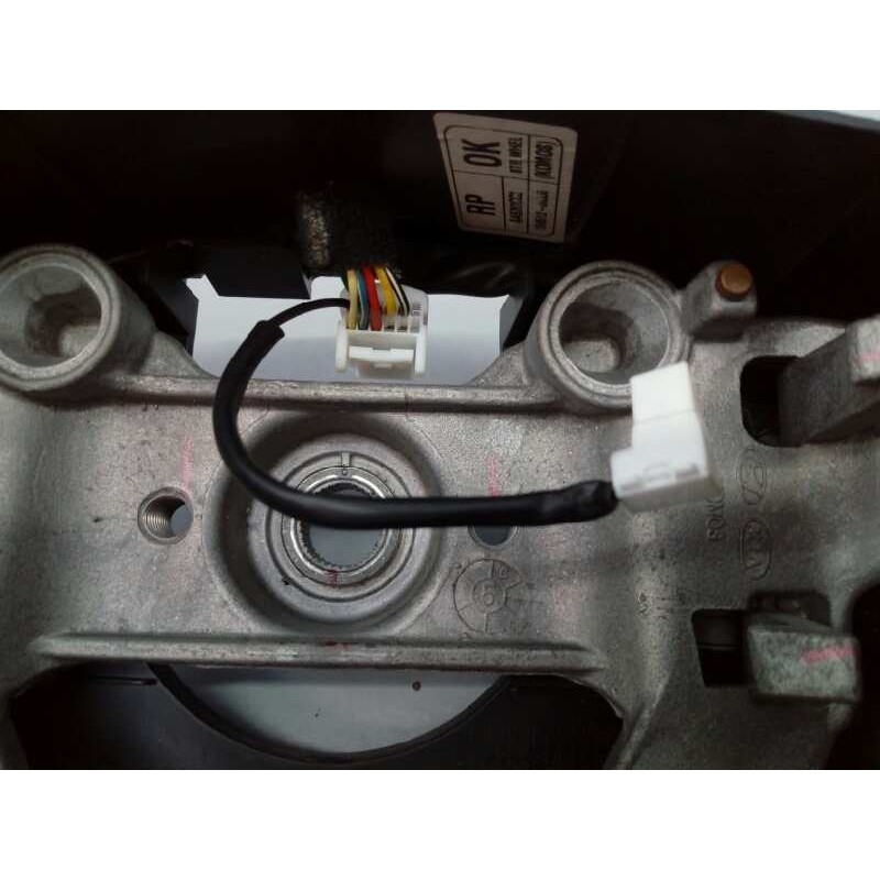 Recambio de volante para kia carens ( ) drive referencia OEM IAM A4530CC2 56140A400 E2-B5-24-2
