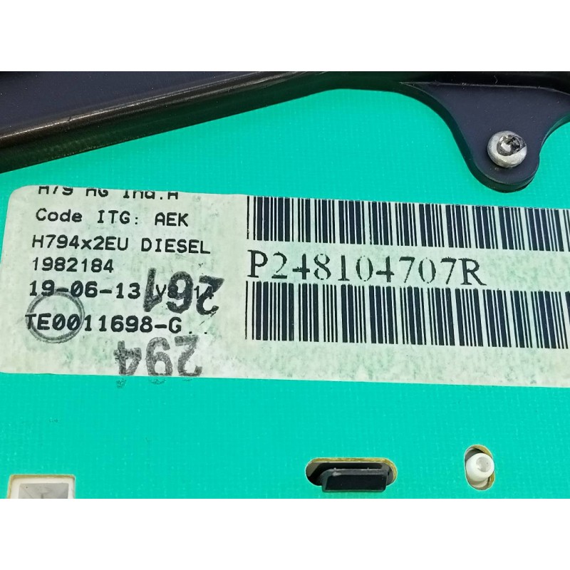 Recambio de cuadro instrumentos para dacia duster laureate 4x2 referencia OEM IAM P248104707R  E2-A1-44-3