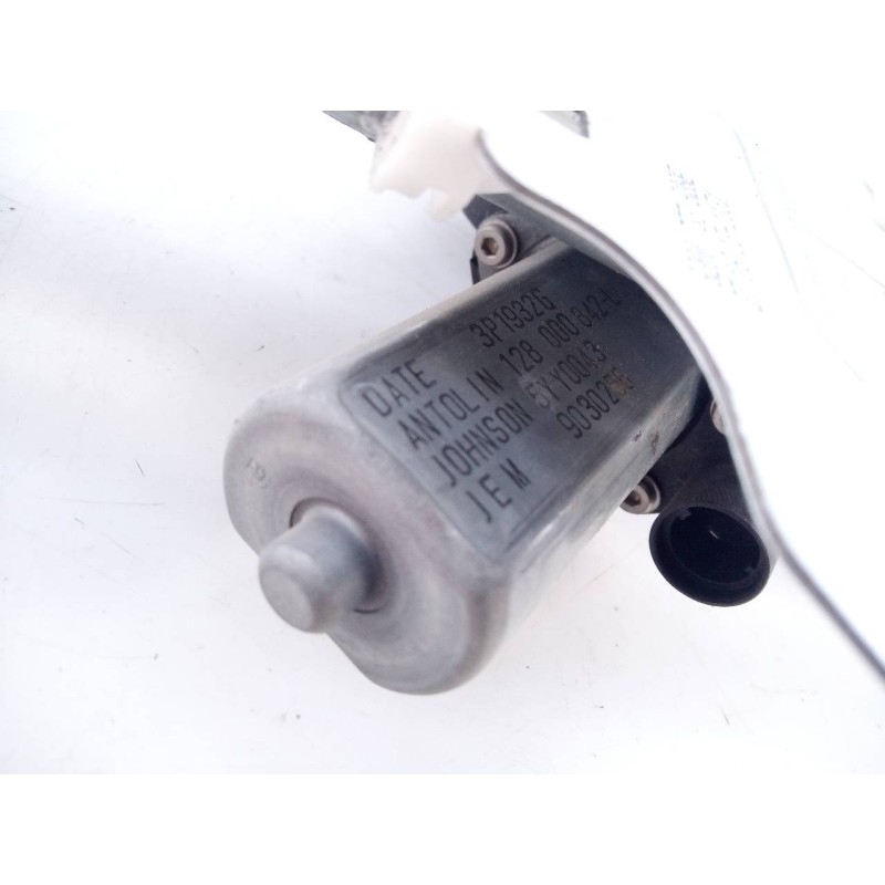 Recambio de elevalunas delantero derecho para dacia duster laureate 4x2 referencia OEM IAM 1280008421  E1-A1-24-2