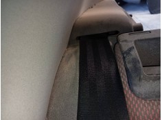 CINTURON SEGURIDAD TRASERO DERECHO 