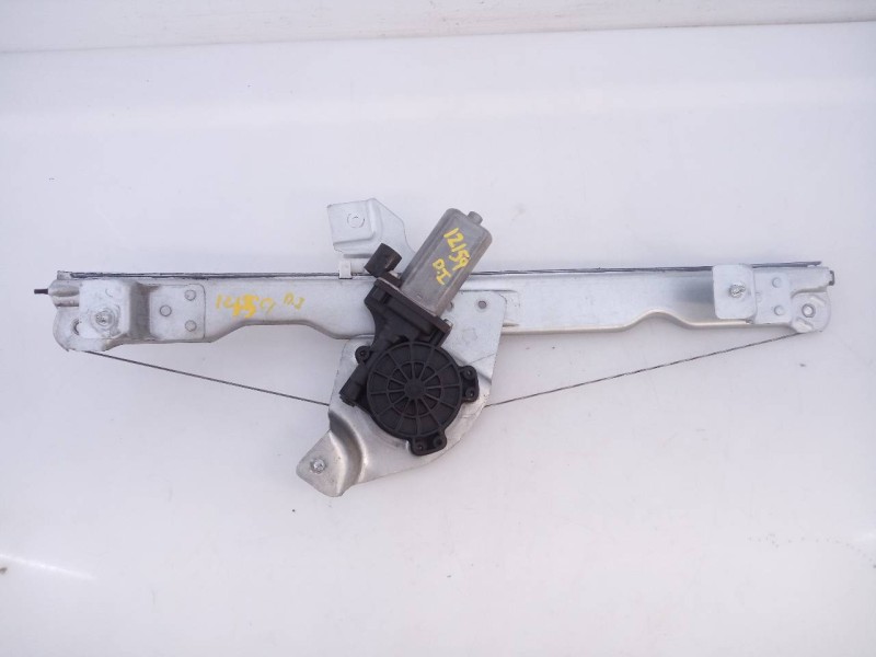 Recambio de elevalunas delantero izquierdo para dacia duster laureate 4x2 referencia OEM IAM 8200733829E  E1-A1-40-2