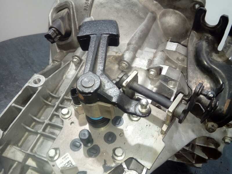Recambio de caja cambios para ford focus lim. (cb4) trend referencia OEM IAM 9M5R7002YB MANUAL M1-B4-78