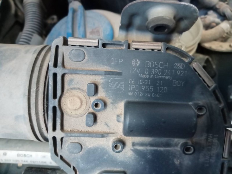 Recambio de motor limpia delantero para seat leon (1p1) sport referencia OEM IAM 1P0955120 0390241921 