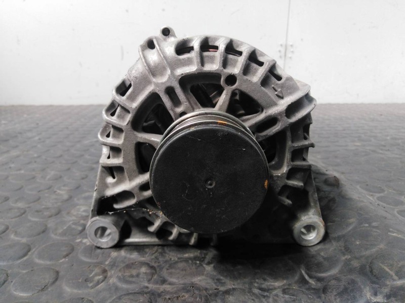 Recambio de alternador para peugeot 2008 (--.2013) style referencia OEM IAM 9818677980  P3-B6-4-1