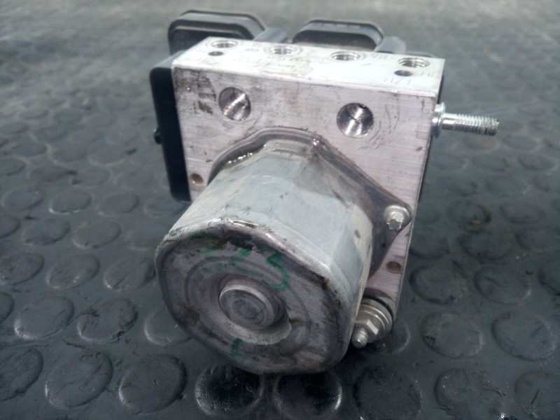 Recambio de abs para infiniti q30 2.2d referencia OEM IAM A0914310100 269783 P3-A8-28-1