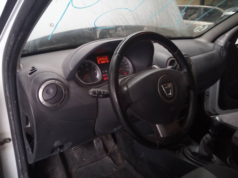 Recambio de salpicadero para dacia duster laureate 4x2 referencia OEM IAM   