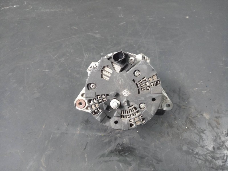 Recambio de alternador para infiniti q30 2.2d referencia OEM IAM A0009063322  P3-A4-19-3