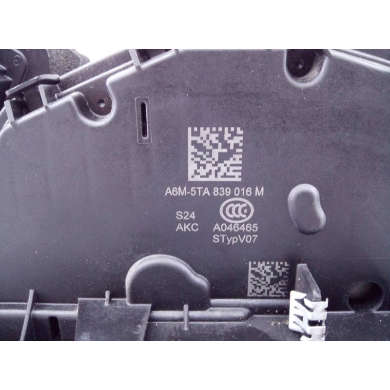Recambio de cerradura puerta trasera derecha para skoda octavia lim. (nx3) vrs referencia OEM IAM 5TA839016M  E1-A5-36-1