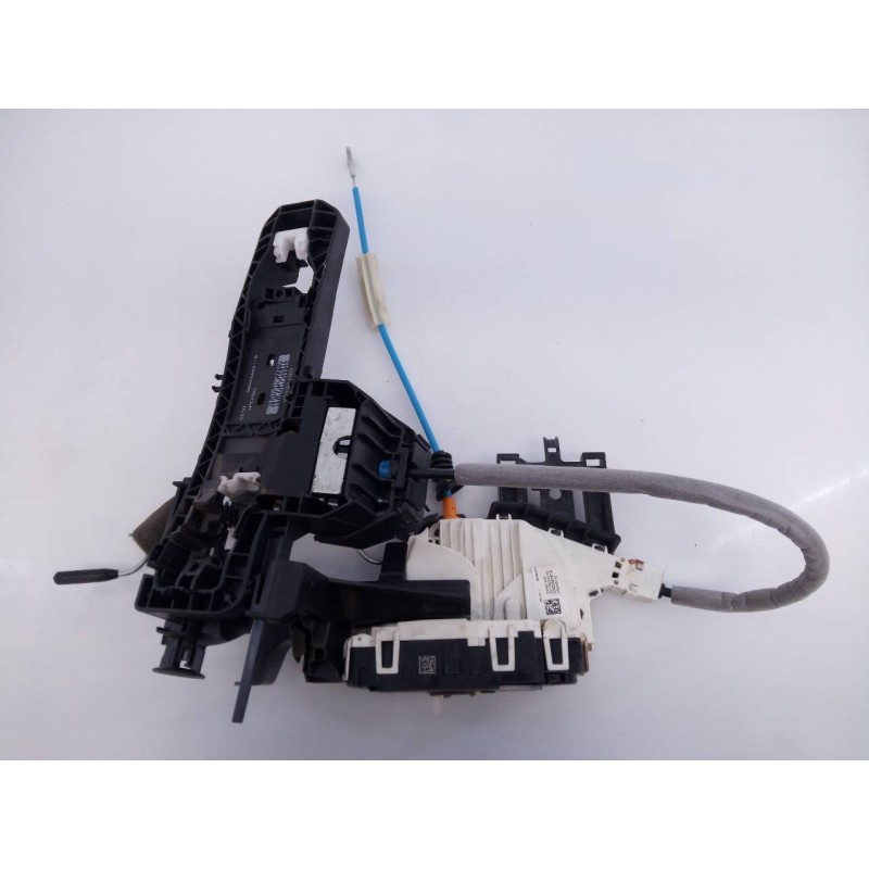 Recambio de cerradura puerta delantera derecha para infiniti q30 2.2d referencia OEM IAM 2017052210107  E2-A4-8-2