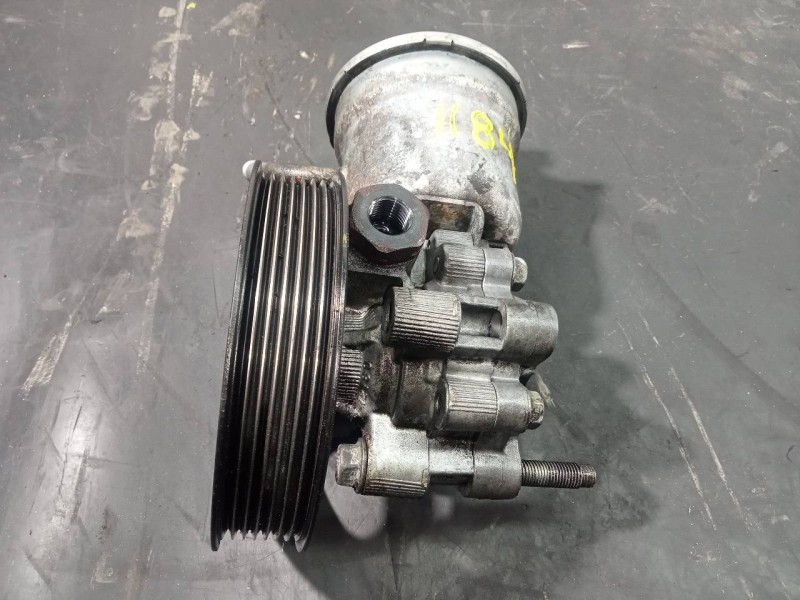 Recambio de bomba direccion para toyota corolla verso (r1) 2.2 d-4d luna referencia OEM IAM   P3-B4-3-4
