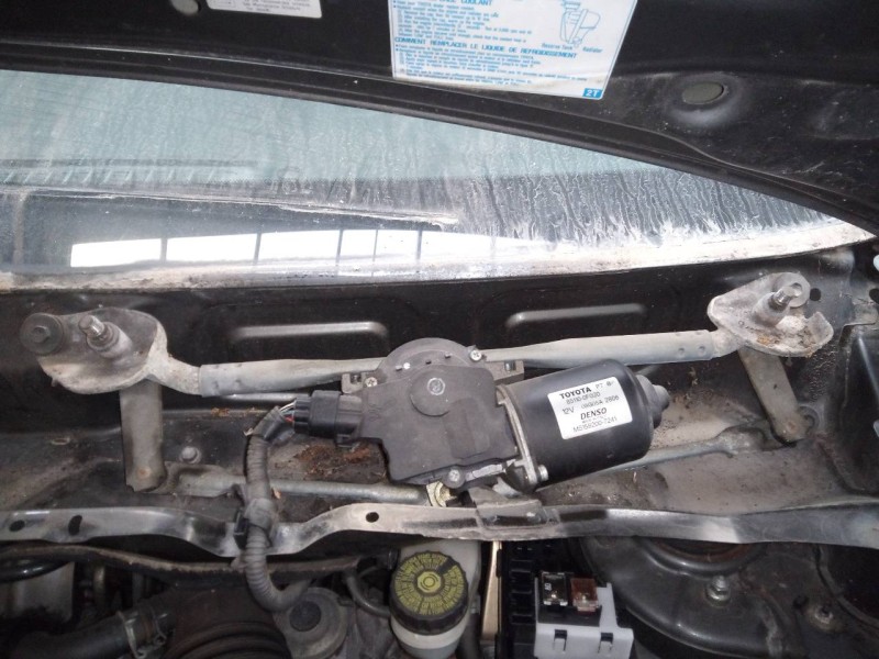 Recambio de motor limpia delantero para toyota corolla verso (r1) 2.2 d-4d luna referencia OEM IAM 851100F020  