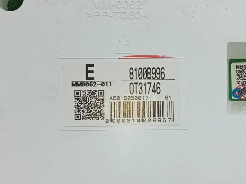 Recambio de cuadro instrumentos para mitsubishi l 200 diamant edition 4wd referencia OEM IAM 8100B996 0T31746 E3-A1-19-4